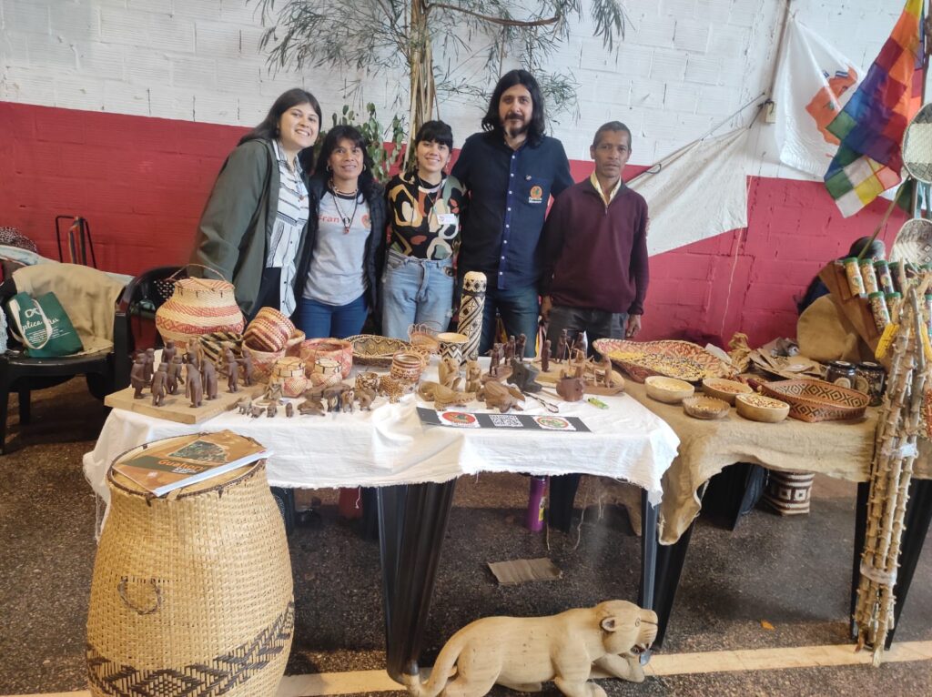 Participando en feria de semilla